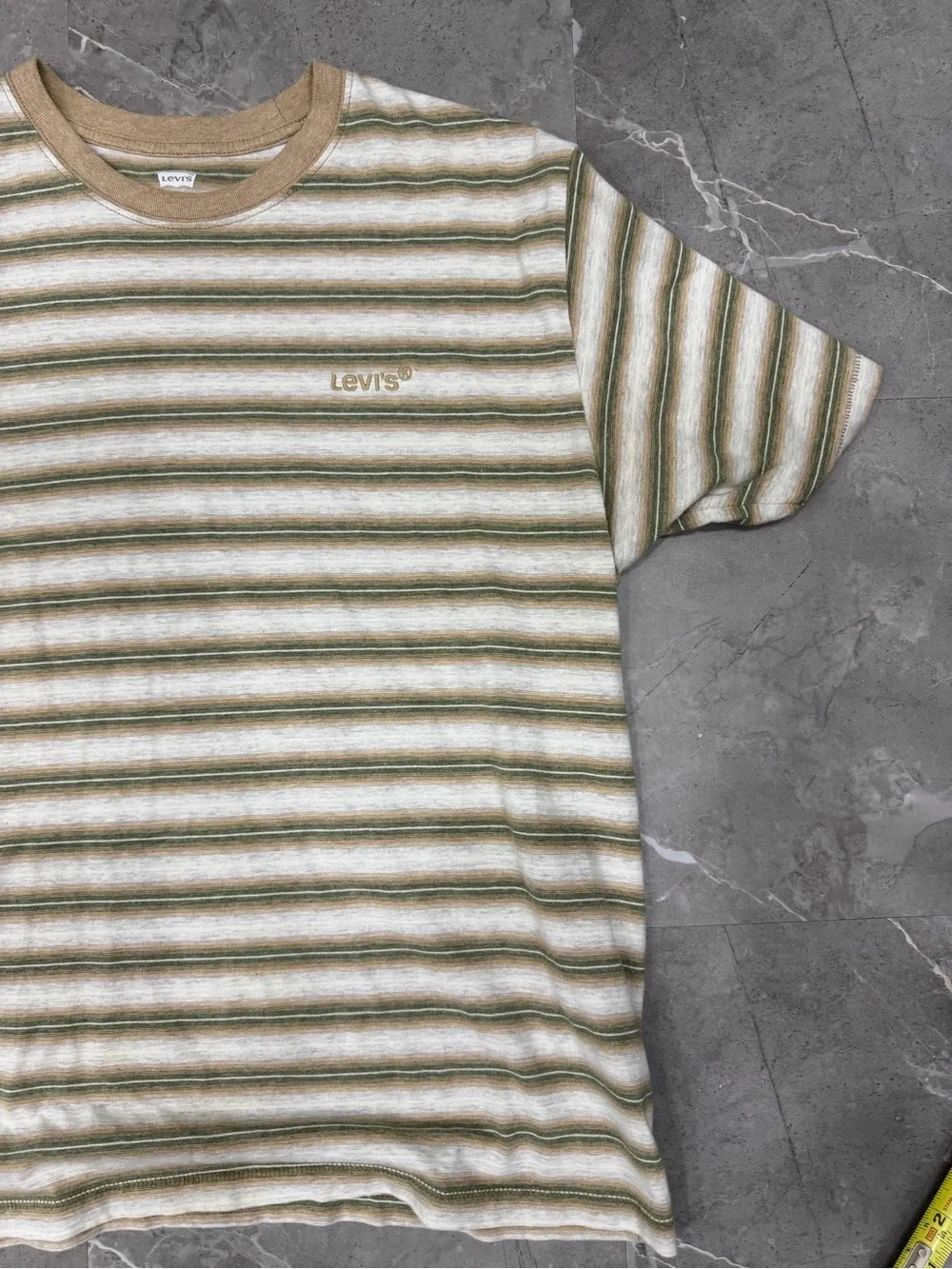 Levi's Men's Striped Pocket T-Shirt Size Small S White Gray Green Tan Tee